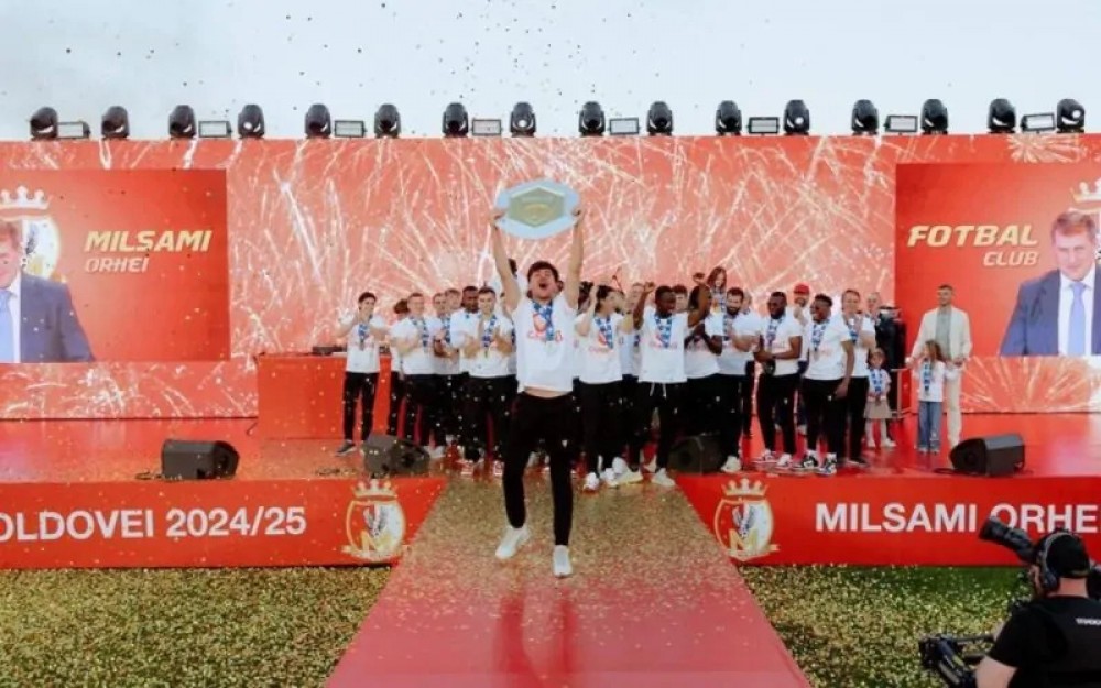 FOTO // „Milsami” a adus trofeul acasă: Sărbătoare istorică la Orhei pentru noua campioană a Moldovei