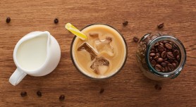 Cafeaua pe caniculă: Plăcere sau pericol? Ce spun medicii despre consumul de cafea în zilele toride de vară