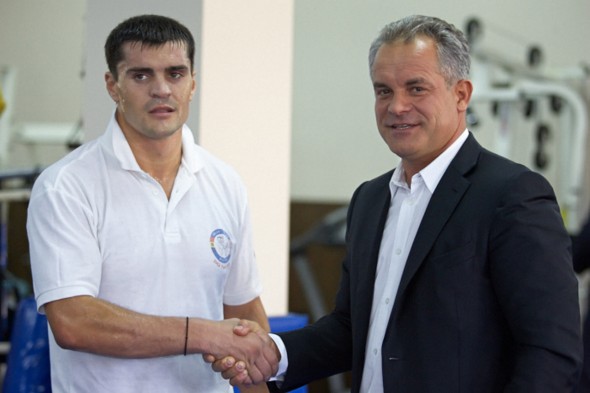 Casa pașapoartelor false: Ce documente au fost găsite în locuința din Grecia unde se ascundeau Plahotniuc și Țuțu