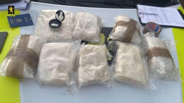 Lovitură grea traficanților: Polițiștii din Capitală au scos din circuit 8 kg de droguri, evaluate la 6 milioane de lei