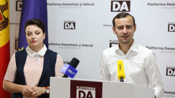 Dinu Plîngău spune că nu va solicita niciun post pentru el sau pentru colegii din Platforma DA