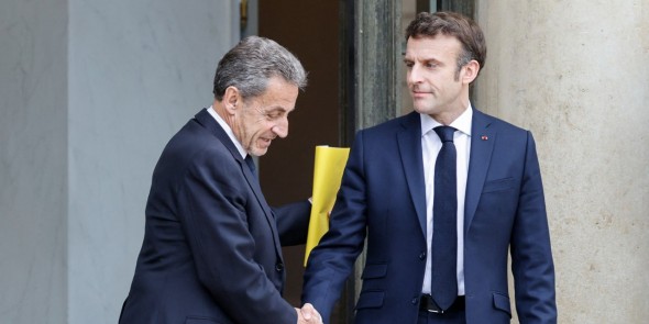 Ultima întrevedere la Élysée: Emmanuel Macron l-a primit pe Nicolas Sarkozy înainte de a-și începe detenția
