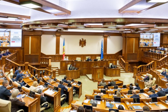 Au fost constituite șase fracțiuni parlamentare în Parlamentul de legislatura a XII-a