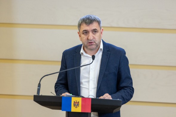 Traficul de droguri, incidentul de la Hotelul Național și cazul munițiilor depistate la frontieră au ajuns în Parlament. S-au organizat o serie de audieri