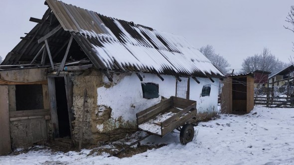 FOTO // Cum arată locuințele la care se presupune că locuiesc moldovenii cu acte românești obținute ilegal