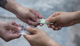 Incident grav în Capitală: Un elev s-ar fi intoxicat cu substanțe interzise. Reacția MEC