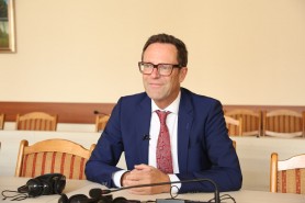DOC // PAS a schimbat legea în grabă pentru Herman von Hebel, iar Maia Sandu a promulgat-o în câteva ore