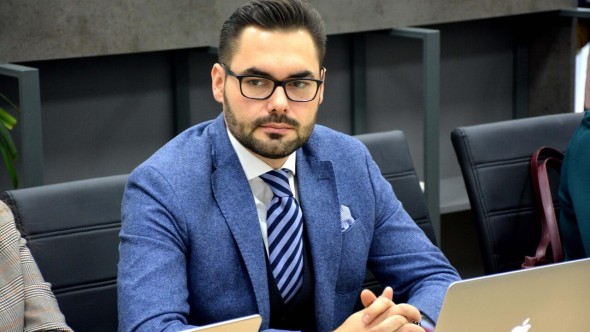 Expert: Pragul de vot redus pentru Comisia Vetting poate afecta evaluările Comisiei Europene