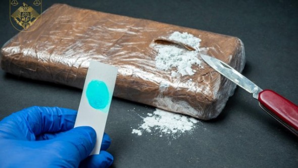 Droguri vândute prin Telegram: doi tineri condamnați la ani grei de închisoare