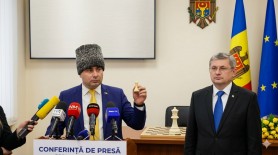 Costiuc a cerut demisia lui Grosu: „Ori ne dați un pion, ori vă luăm regina”