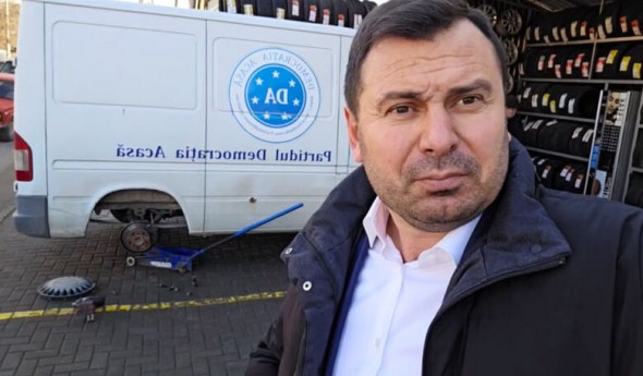 DOC // Două Mercedesuri, apartament și teren agricol: averea lui Vasile Costiuc