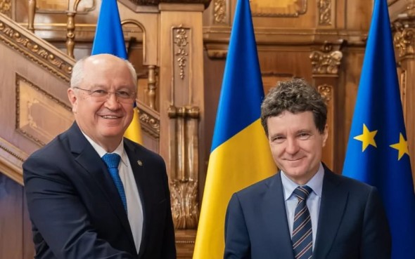 Alexandru Munteanu pleacă la București. Cu cine se va întâlni