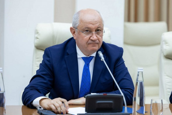 Alexandru Munteanu efectuează o vizită de lucru în raionul Ocnița