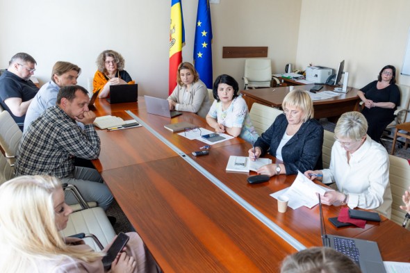 O nouă lege pentru mass-media, pregătită pentru examinare în Parlament