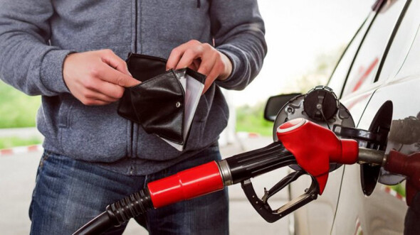 Carburanții se scumpesc din nou: prețurile la benzină și motorină cresc începând de mâine
