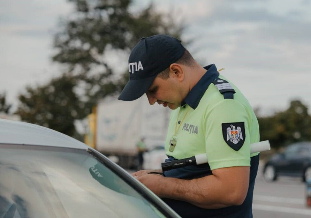 Patru șoferi depistați în stare de ebrietate la volan, în raionul Strășeni