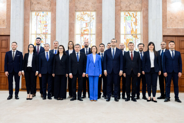 Guvernul condus de Prim-ministrul Vasile Tofan a depus jurământul de învestire
