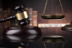Viitorii judecători și procurori vor putea repeta examenul de absolvire, dacă nu obțin media 8
