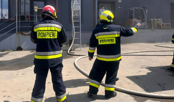 Incendiu la un depozit frigorific din capitală